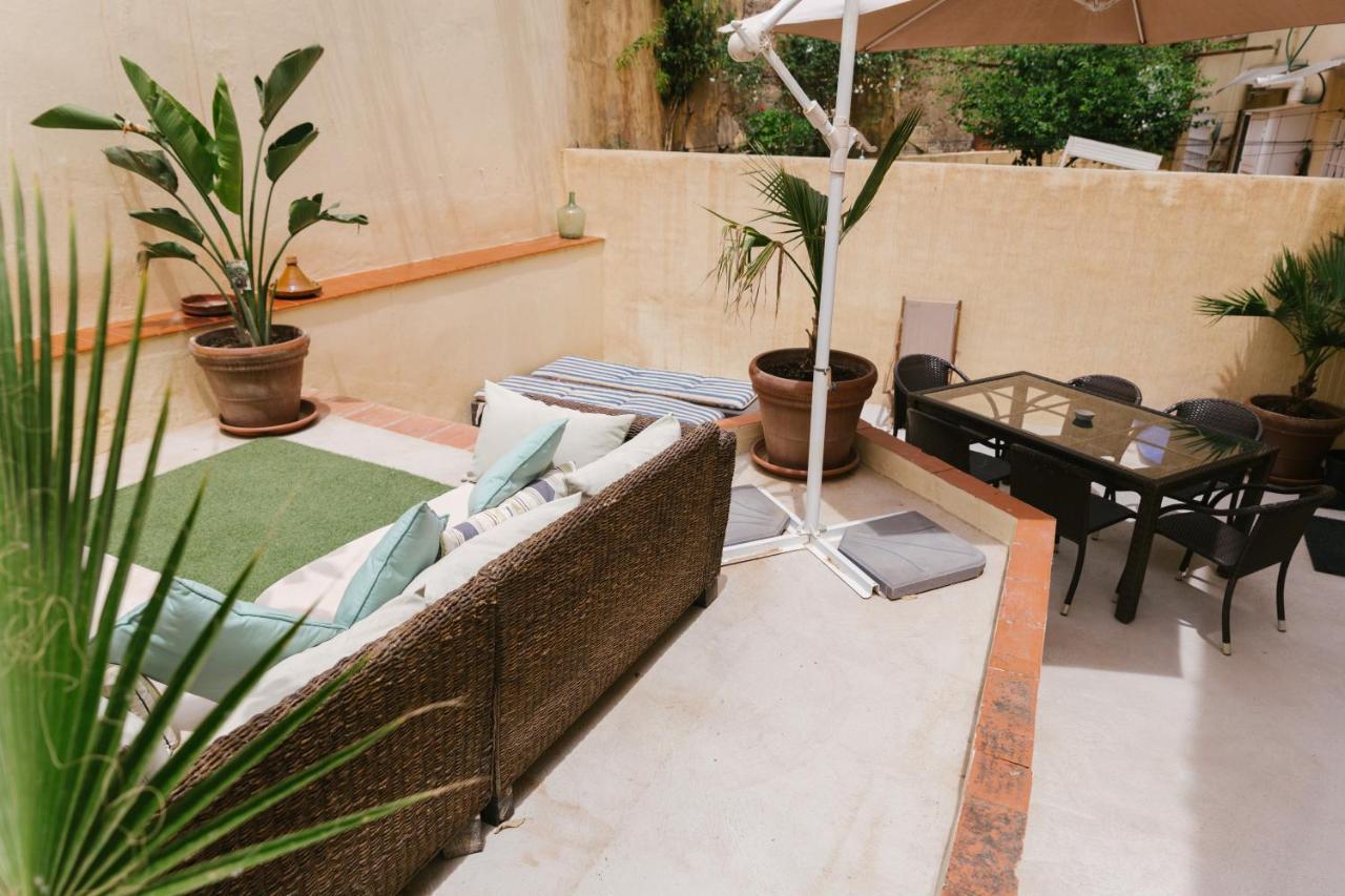 Ambb-Private Patio-Steps Away From Old Town Apartamento Málaga Exterior foto